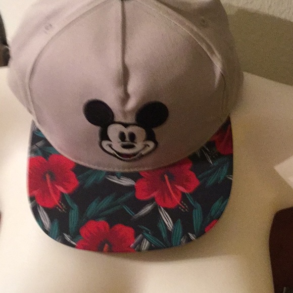 ❤️🌴NWT Fabulous Mickey Mouse Colorful Unisex Baseball Cap Adjustable ❤️🌴 - Picture 6 of 8
